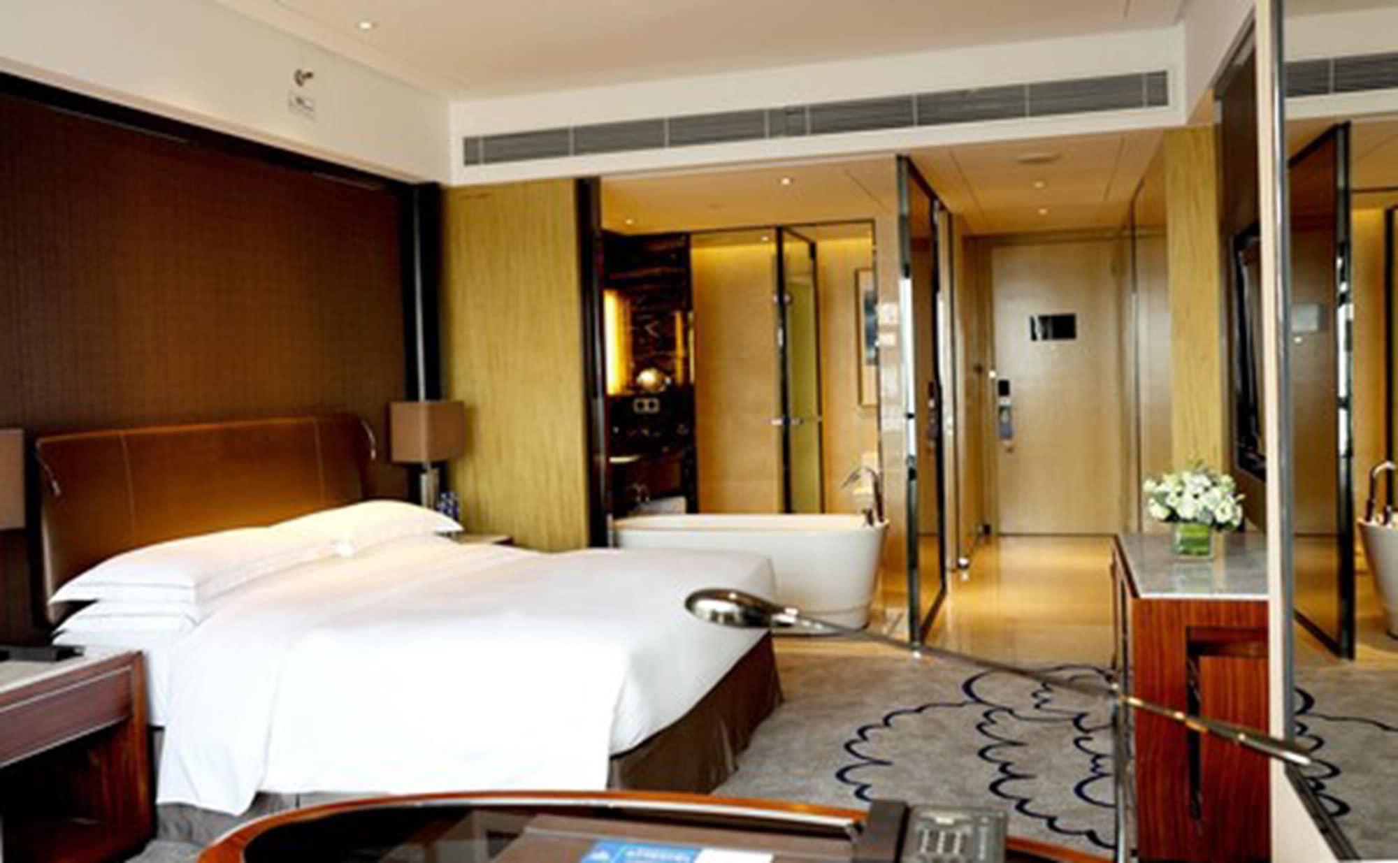 Hilton Zhongshan Downtown Ngoại thất bức ảnh