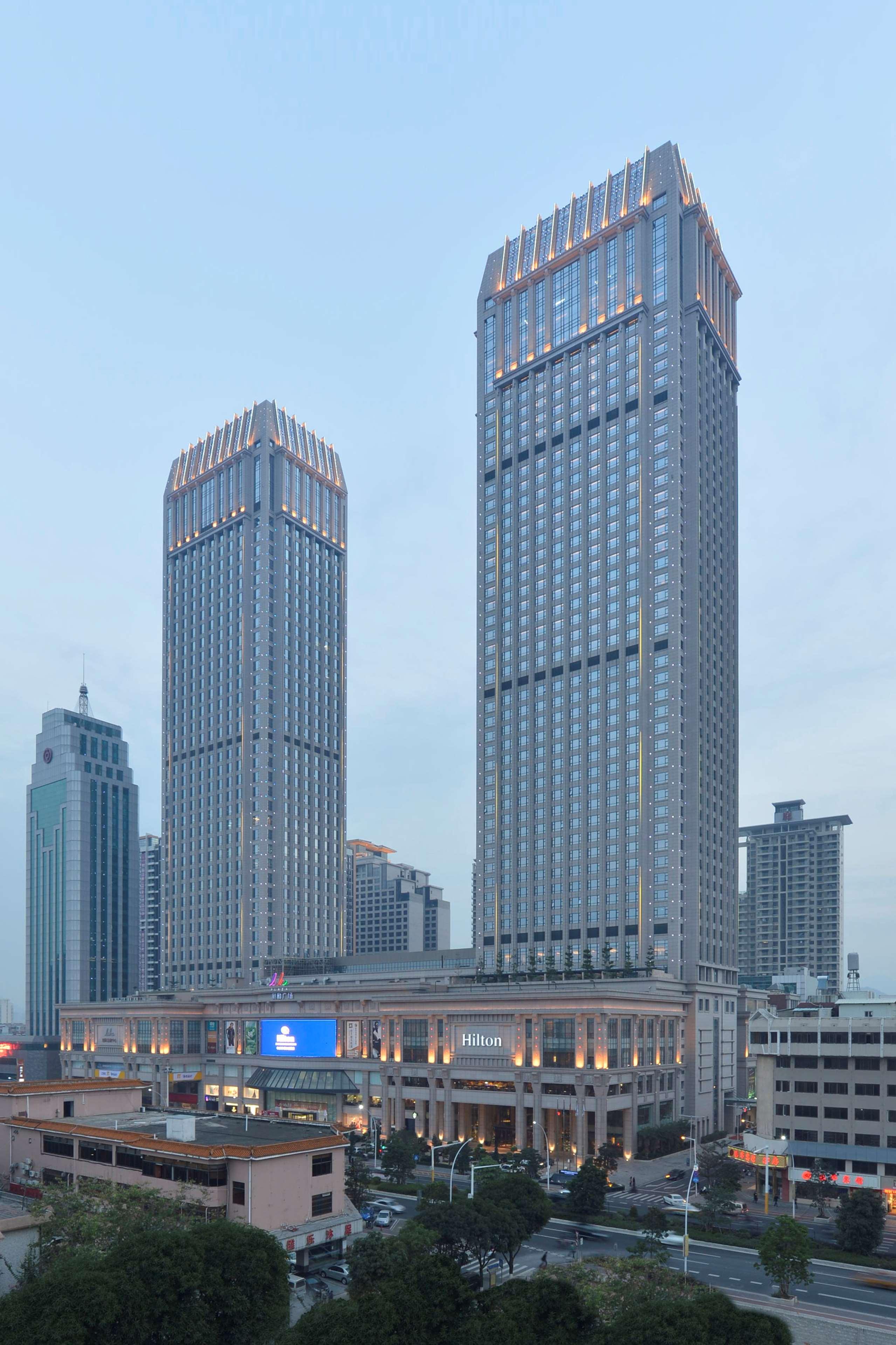 Hilton Zhongshan Downtown Ngoại thất bức ảnh