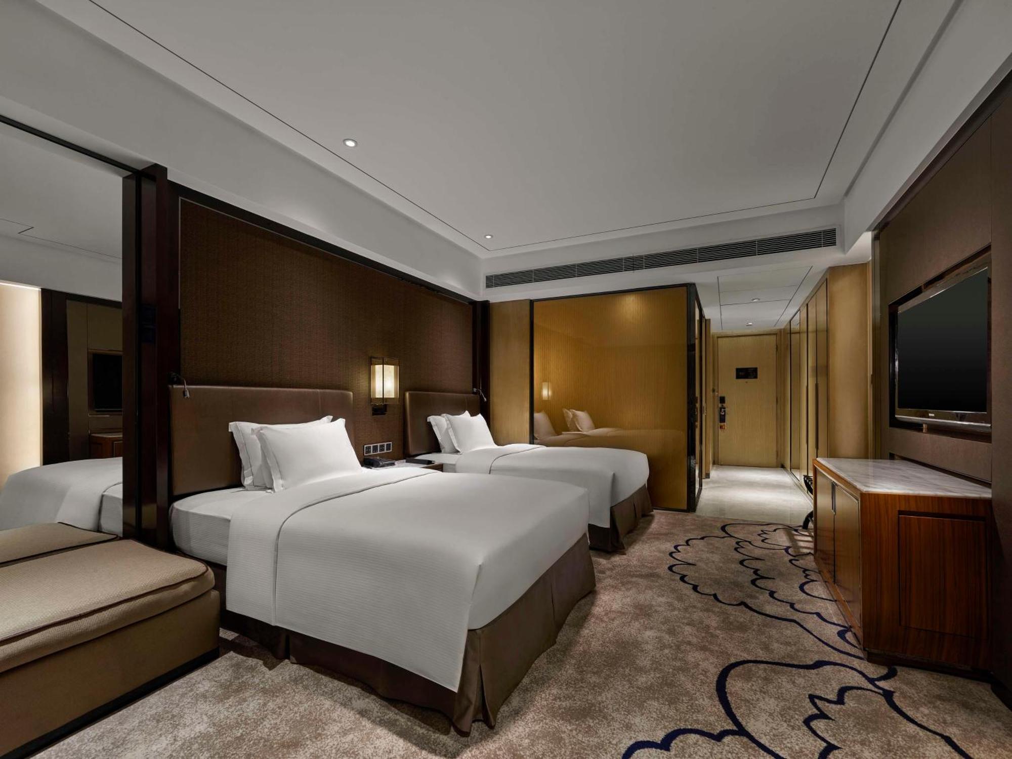 Hilton Zhongshan Downtown Ngoại thất bức ảnh